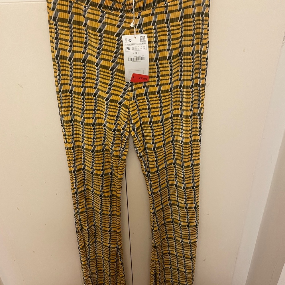 🔴Zara Buy 1 get 1 Free🔴